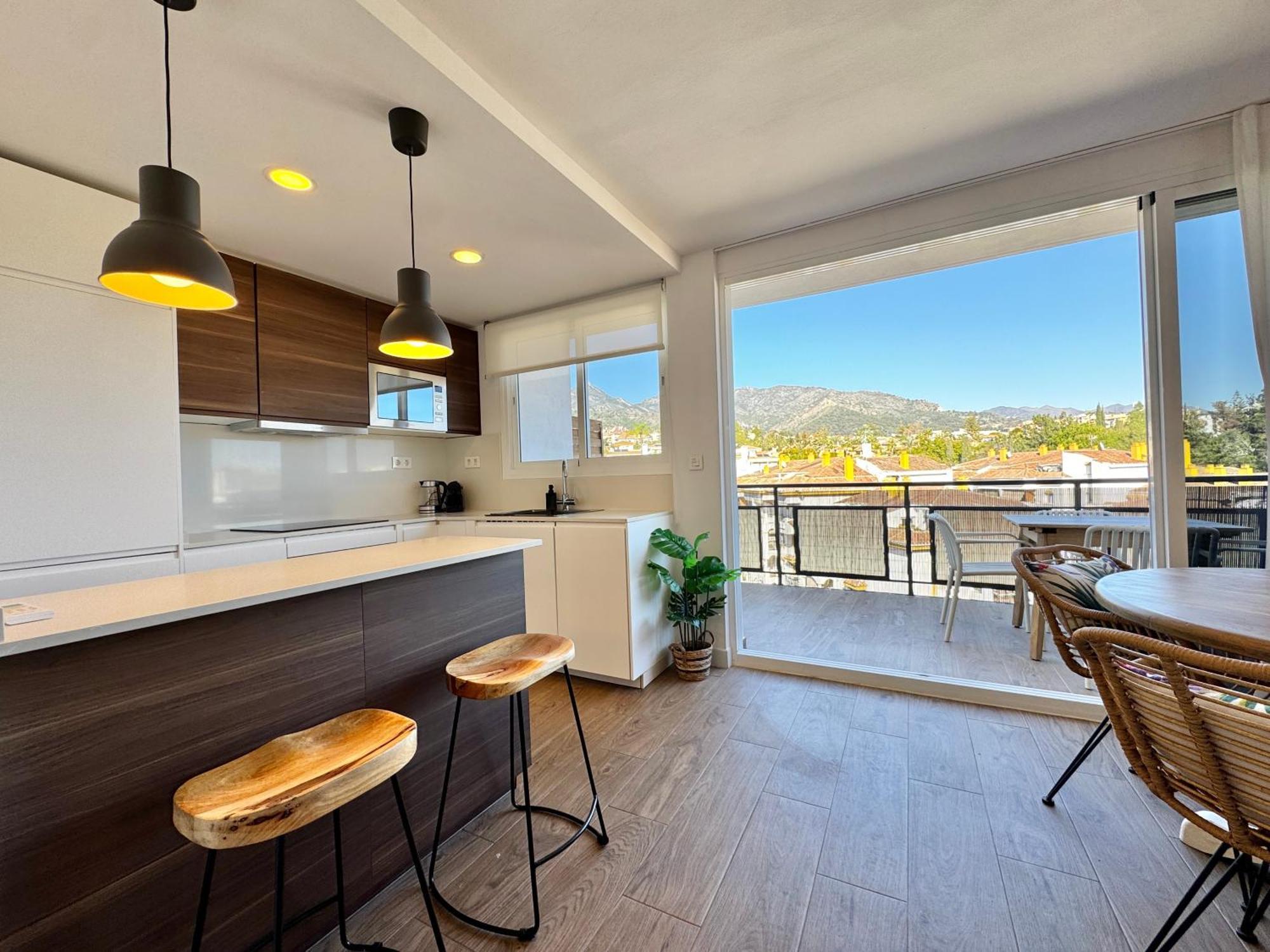 Oasis Ii Center With Mountain Views - Eaw Homes Marbella