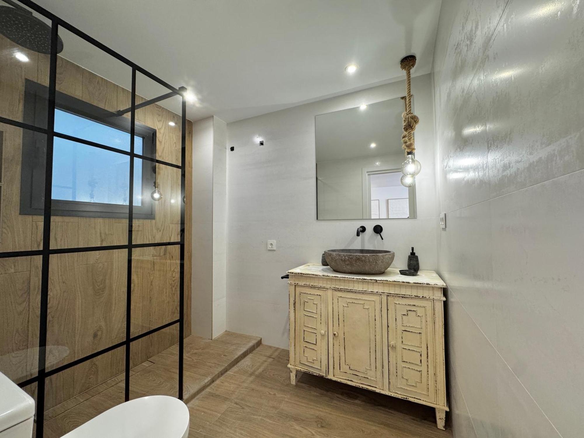 Oasis Ii Center With Mountain Views - Eaw Homes Apartment *